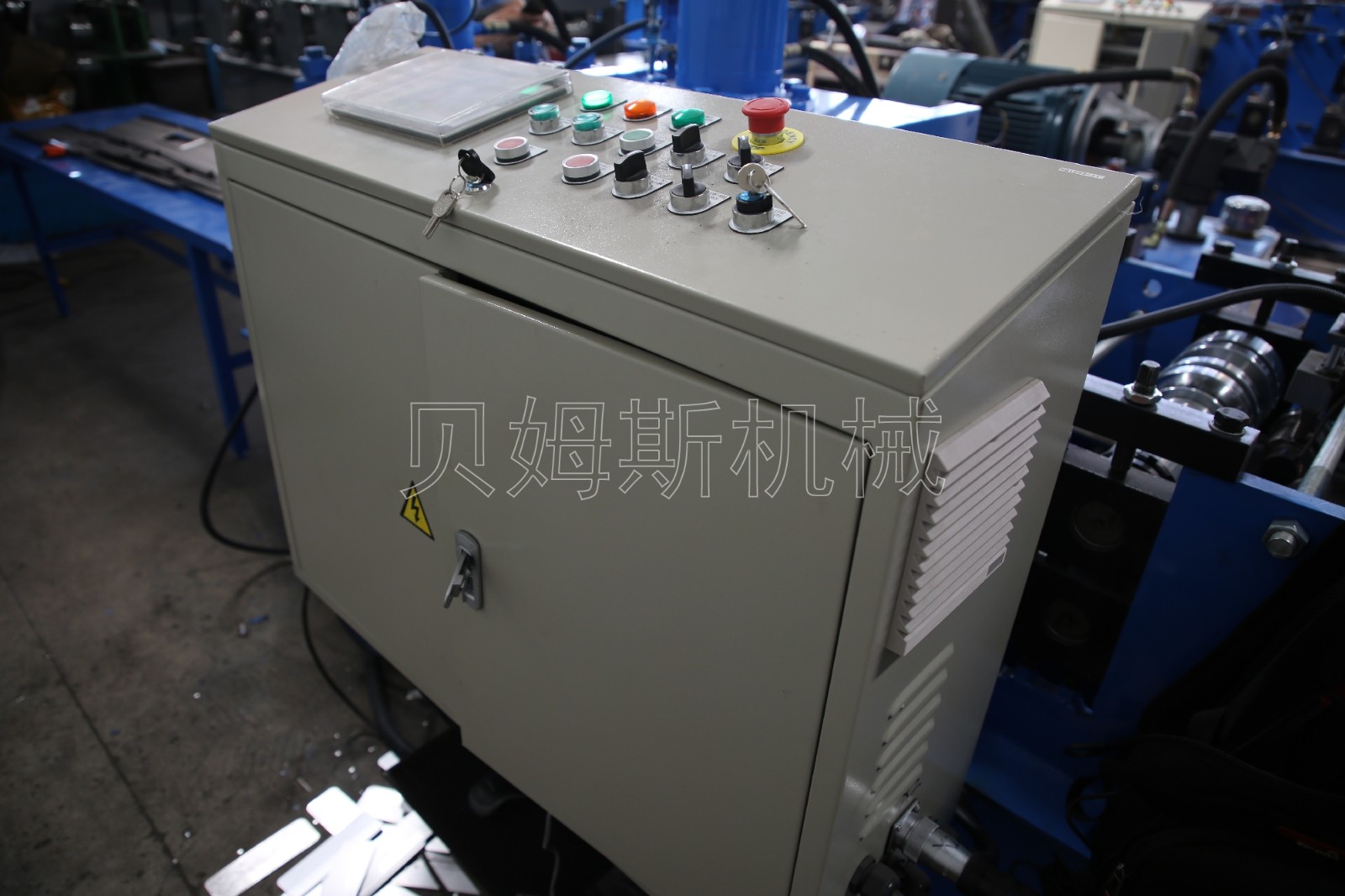 YX20-300-350配电箱生产线辊轴组件图